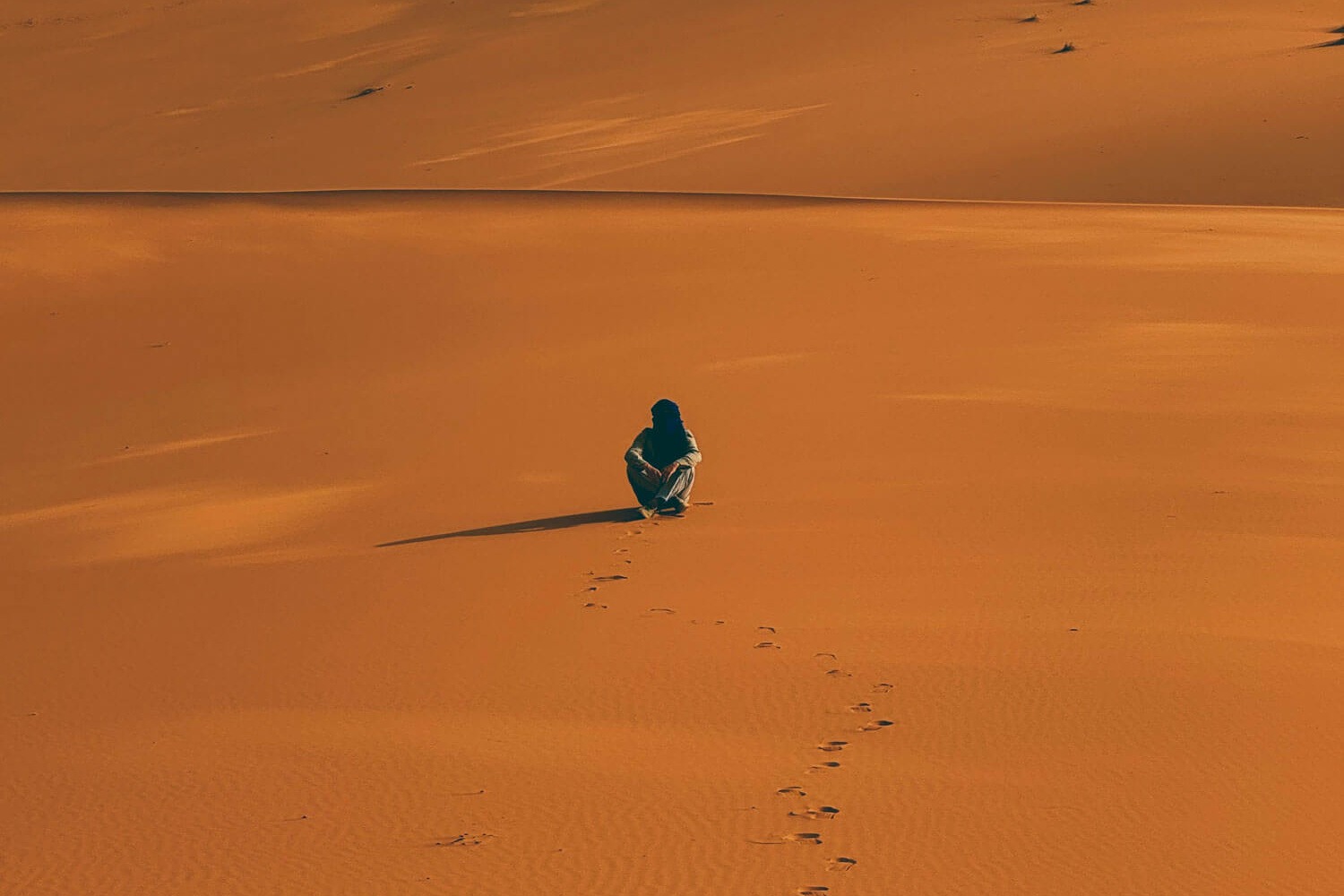 FROM DESERT TO STUDIO FROM THE EDITORS 1B181BB7 2758 4315 8422 6736EF3F4FC1 uai