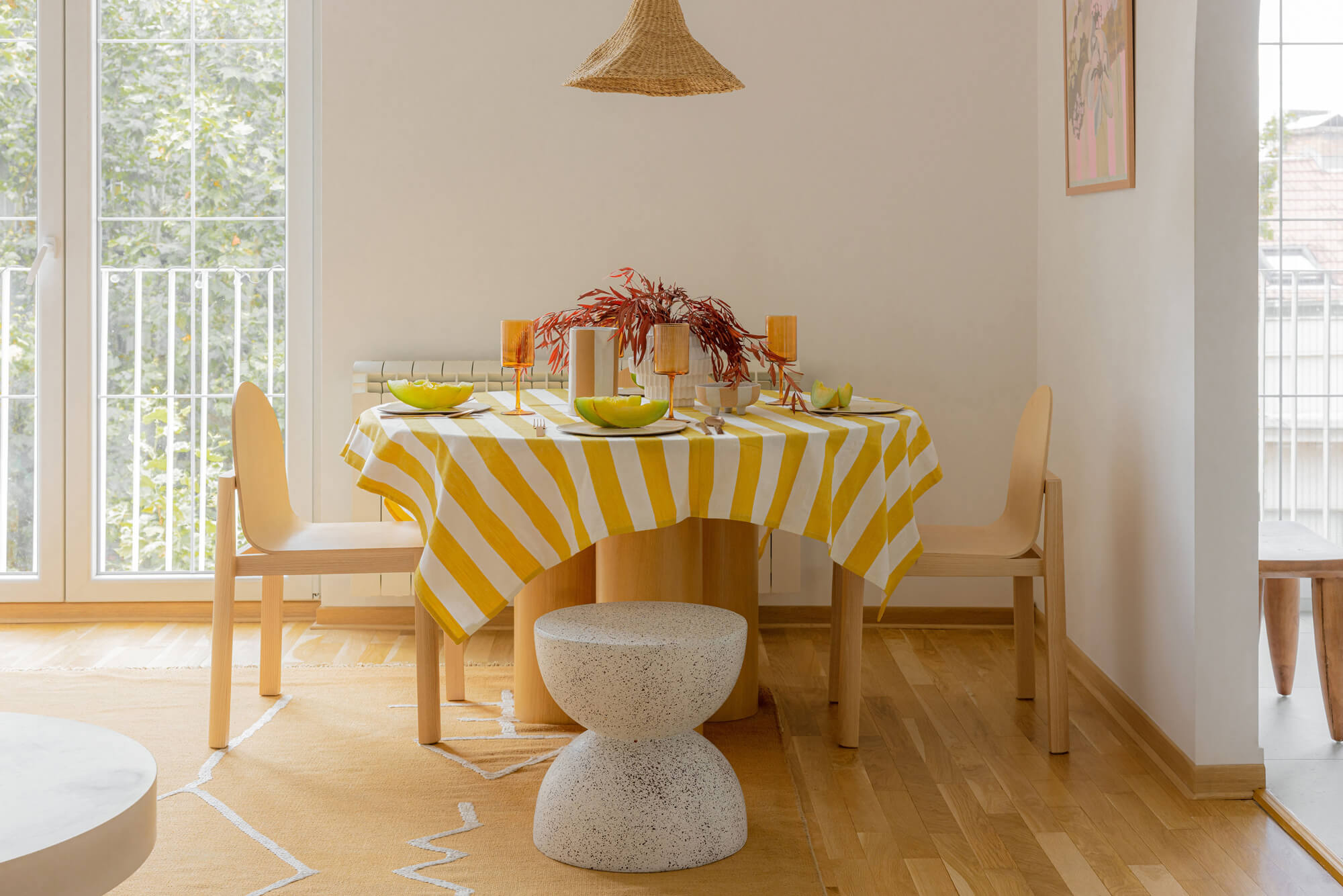 living-room-detail-interior-design 5 Dining room detail with an art piece and designer furniture – interior design by Maja Edwards, photo by Jovana Rakezic